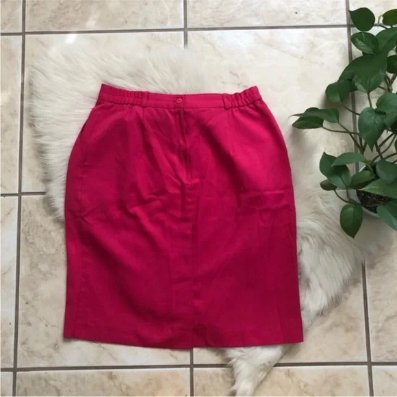 VTG Pencil Skirt - Picture 4 of 8